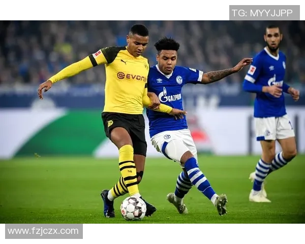 世界杯焦点战:里昂与多特蒙德握手言和全场沸腾赛后点评引发热议 世界杯焦点战:里昂与多特蒙德握手言和全场沸腾赛后点评引发热议