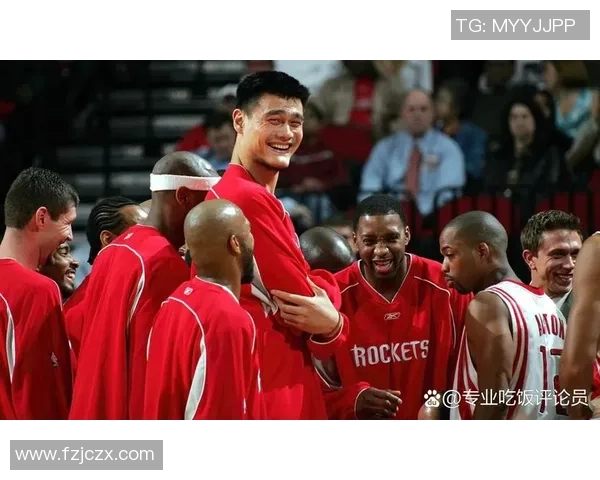 马布里与姚明的对决背后隐藏的故事与情感交织