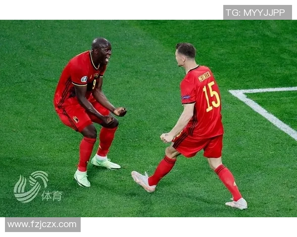 足总杯决赛：皇马狂胜巴萨五球大捷引发全场震动