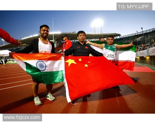 足总杯精彩对决巴黎圣日耳曼完胜曼联晋级之路引爆全场激情