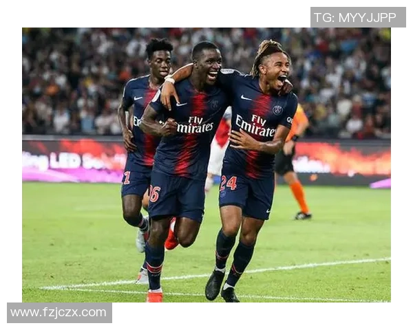 曼联与巴黎圣日耳曼友谊赛激战成平补时进球点燃全场激情