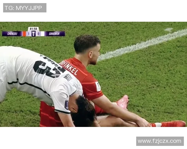 德甲焦点战波尔图大胜尤文图斯补时争议进球引发全场热议 德甲焦点战波尔图大胜尤文图斯补时争议进球引发全场热议