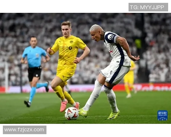 欧联杯热刺与波尔图激战成平局帽子戏法瞬间点燃全场激情