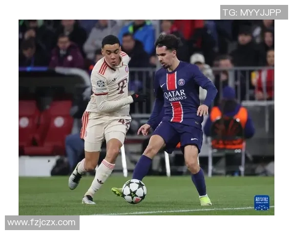 德甲激战：巴黎圣日耳曼大胜巴萨红牌事件引发全场热议与争议